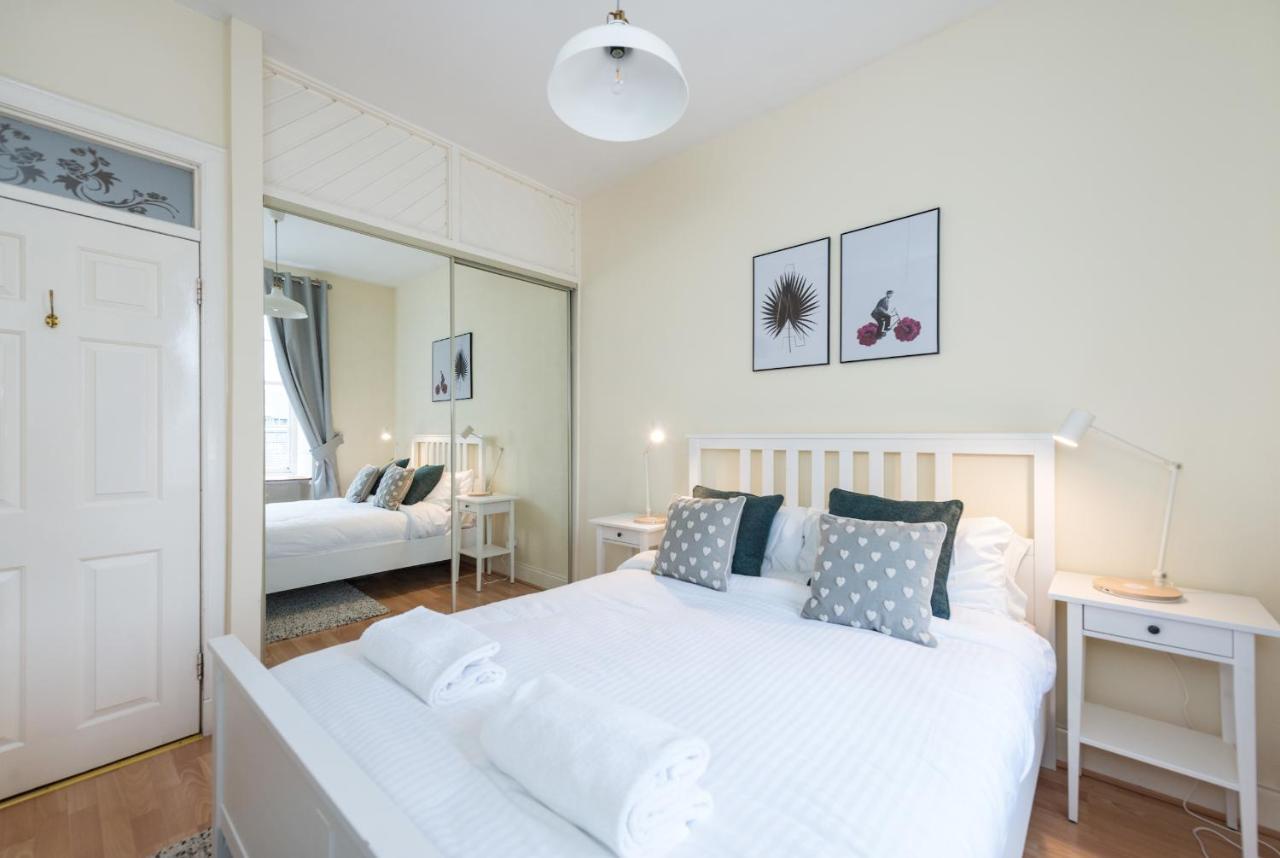Bright And Modern 2 Bed Apartment Edinburg Exteriör bild