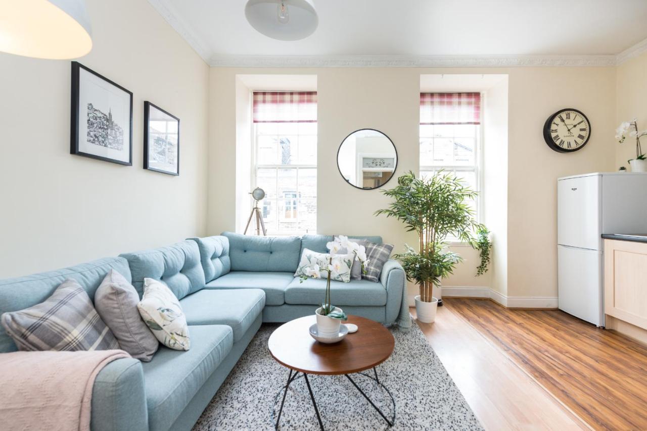 Bright And Modern 2 Bed Apartment Edinburg Exteriör bild