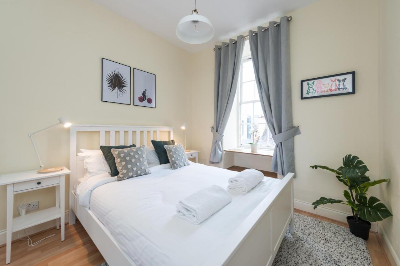 Bright And Modern 2 Bed Apartment Edinburg Exteriör bild